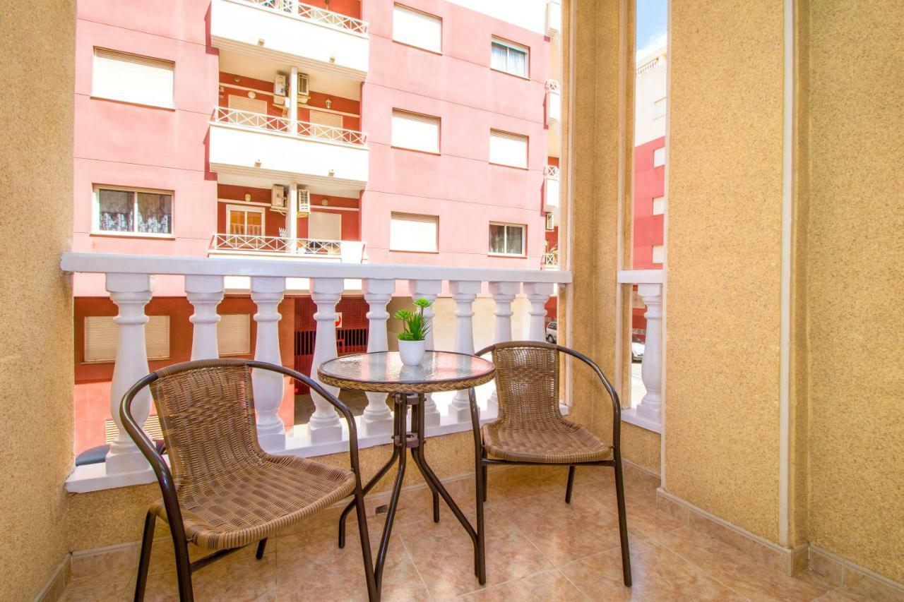 Jose Hurtado Apartamento Torrevieja Dış mekan fotoğraf